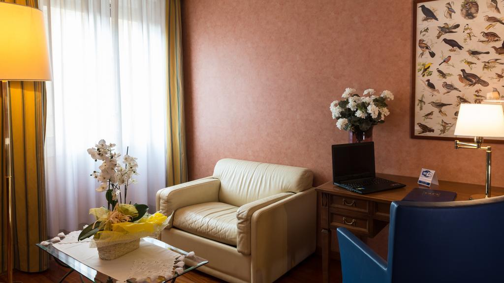 Hotel Lombardia Mediolan Zewnętrze zdjęcie